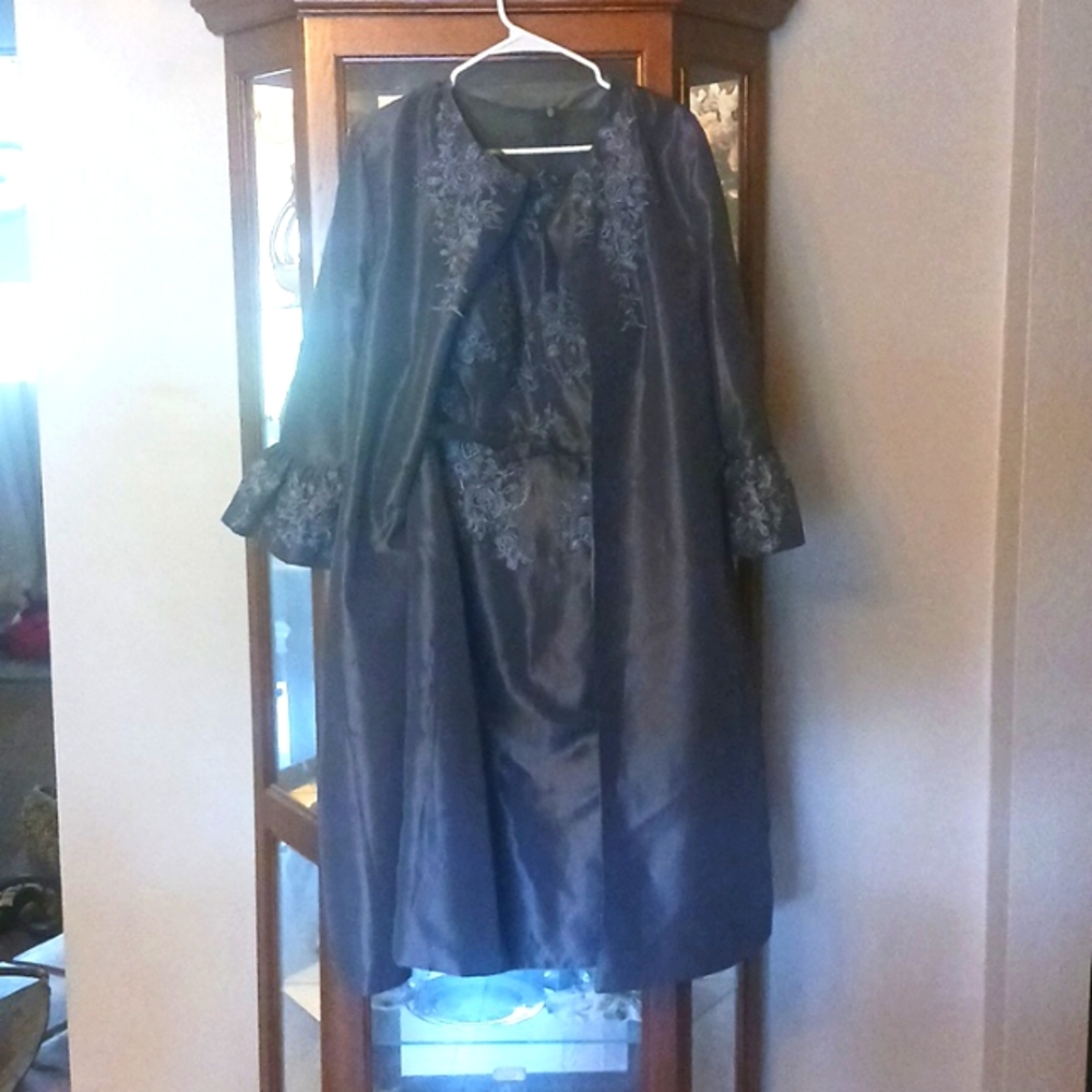Beautiful formal dress and matching coat embroidery detail bell sleeves elegant